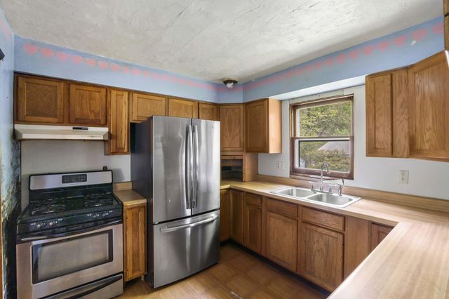 2750 Old Hobart Street, Lake Station, IN 46405
