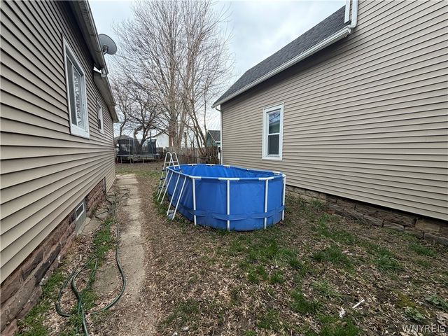 18 Monroe Street, North Tonawanda, NY 14120