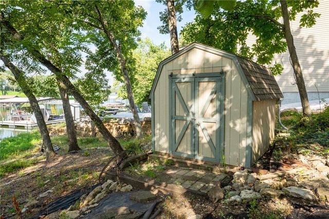 2022 Lake Viking Terrace, Gallatin, MO 64640