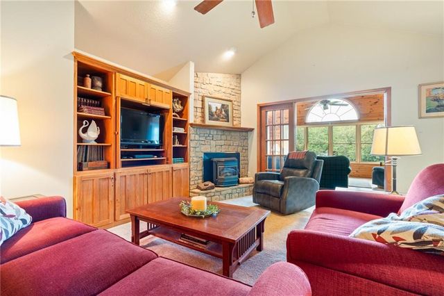 2022 Lake Viking Terrace, Gallatin, MO 64640