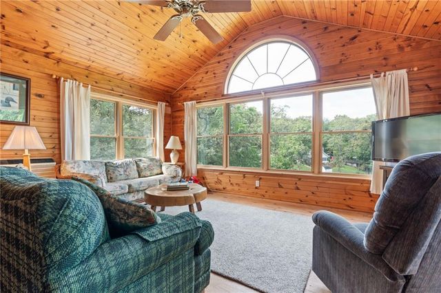 2022 Lake Viking Terrace, Gallatin, MO 64640