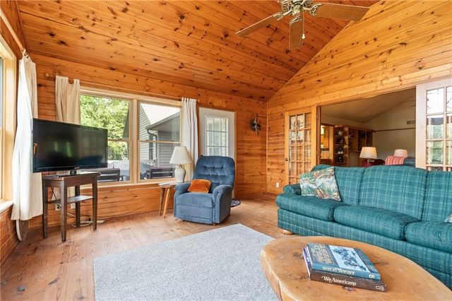 2022 Lake Viking Terrace, Gallatin, MO 64640