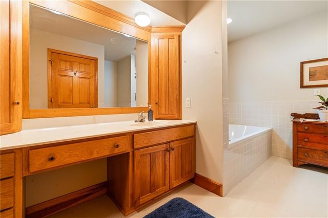 2022 Lake Viking Terrace, Gallatin, MO 64640