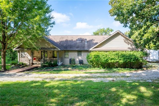 2022 Lake Viking Terrace, Gallatin, MO 64640