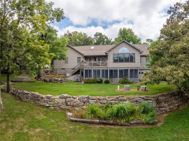 2022 Lake Viking Terrace, Gallatin, MO 64640