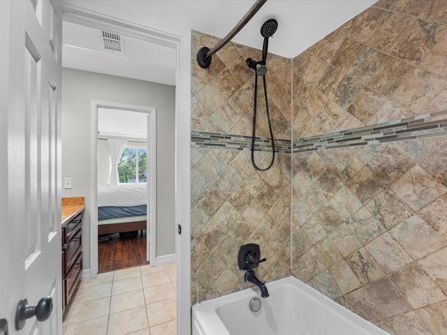 1615 S Kirkwood Road, Houston, TX 77077