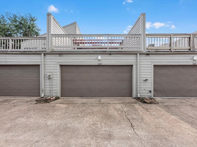 1615 S Kirkwood Road, Houston, TX 77077