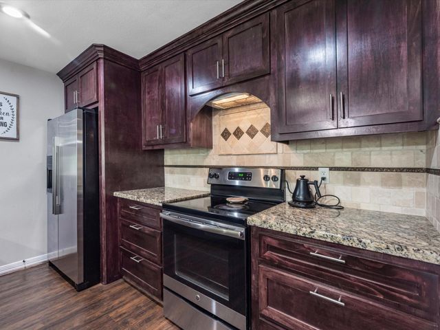 1615 S Kirkwood Road, Houston, TX 77077