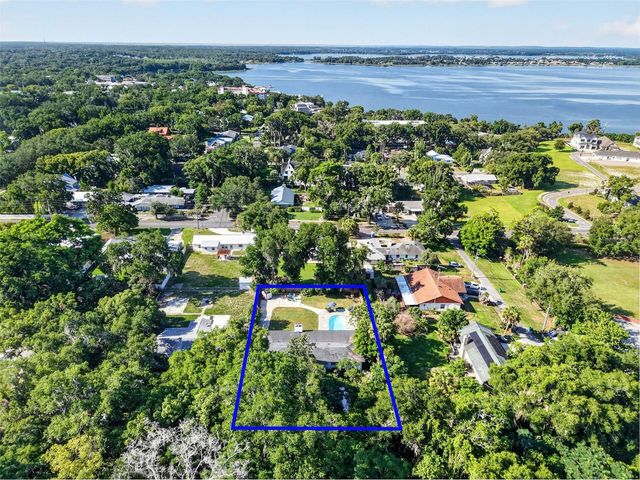 414 W 12TH AVENUE, Mount Dora, FL 32757