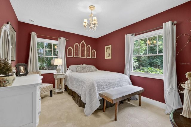 414 W 12TH AVENUE, Mount Dora, FL 32757