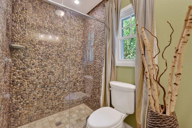 414 W 12TH AVENUE, Mount Dora, FL 32757