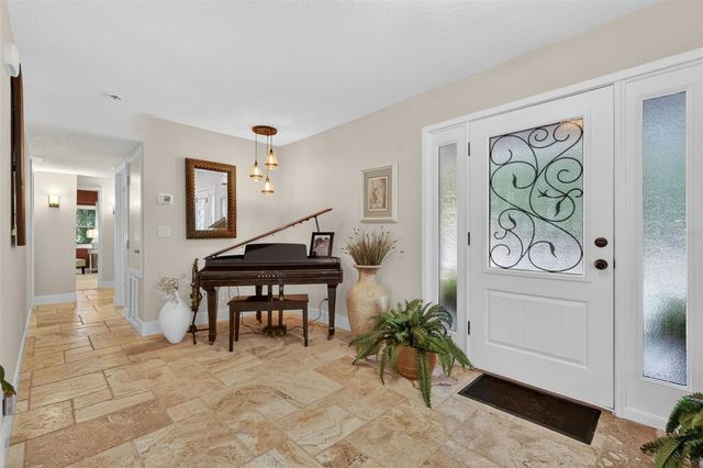414 W 12TH AVENUE, Mount Dora, FL 32757