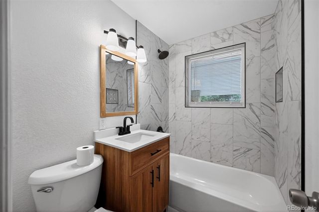 941 S Ironton Street, Aurora, CO 80012