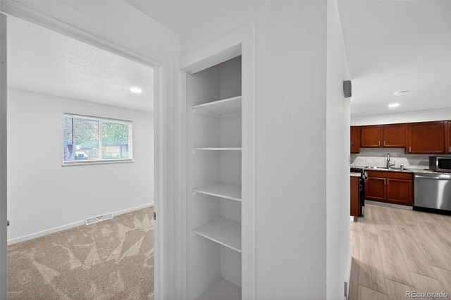 941 S Ironton Street, Aurora, CO 80012