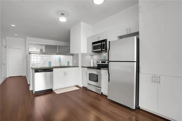 3810 Wilshire Boulevard 1009, Los Angeles, CA 90010
