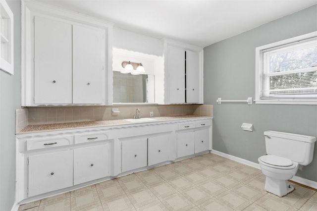 344 Pennington Drive, Alvin, TX 77511