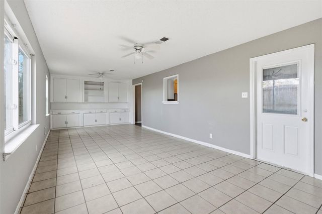 344 Pennington Drive, Alvin, TX 77511