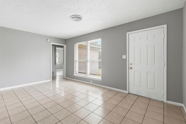 344 Pennington Drive, Alvin, TX 77511