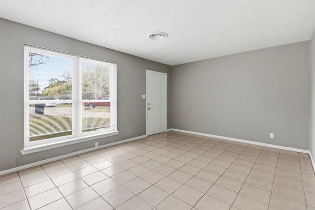 344 Pennington Drive, Alvin, TX 77511