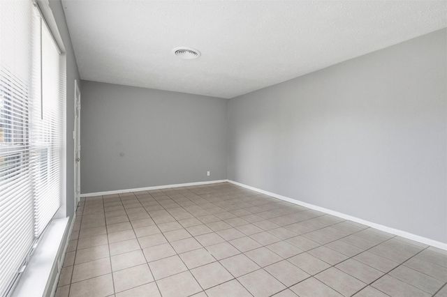 344 Pennington Drive, Alvin, TX 77511