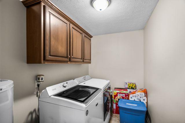 663 Jackson Rd, Portland, TN 37148