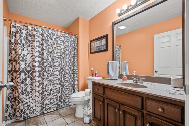 663 Jackson Rd, Portland, TN 37148