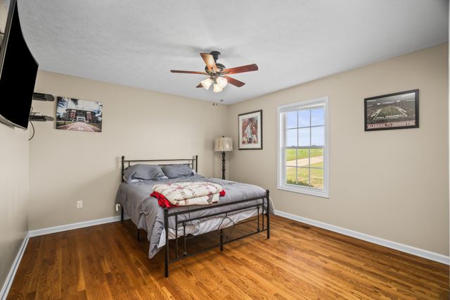 663 Jackson Rd, Portland, TN 37148