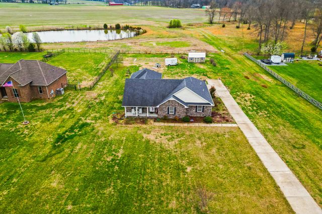 663 Jackson Rd, Portland, TN 37148
