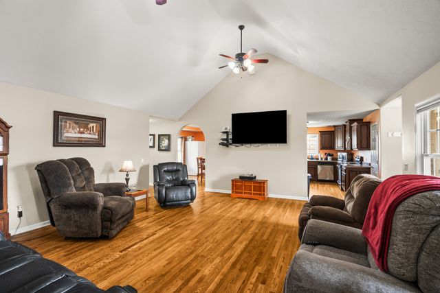 663 Jackson Rd, Portland, TN 37148