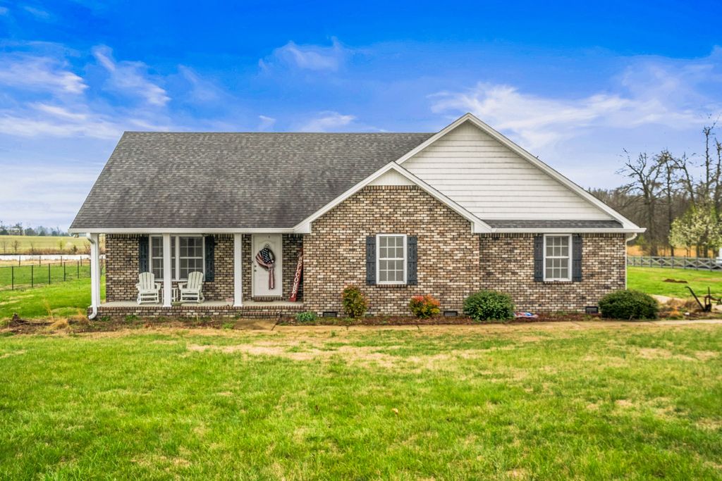 663 Jackson Rd, Portland, TN 37148