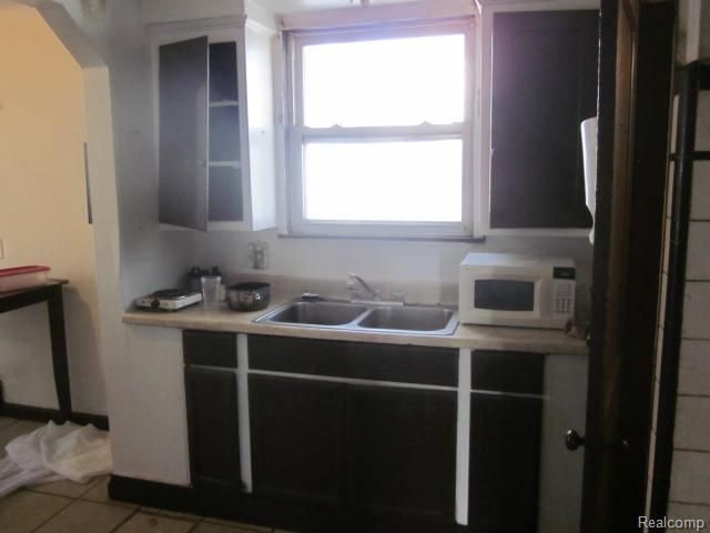 19400 Hickory Street, Detroit, MI 48205