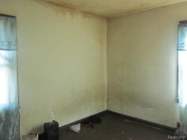 19400 Hickory Street, Detroit, MI 48205