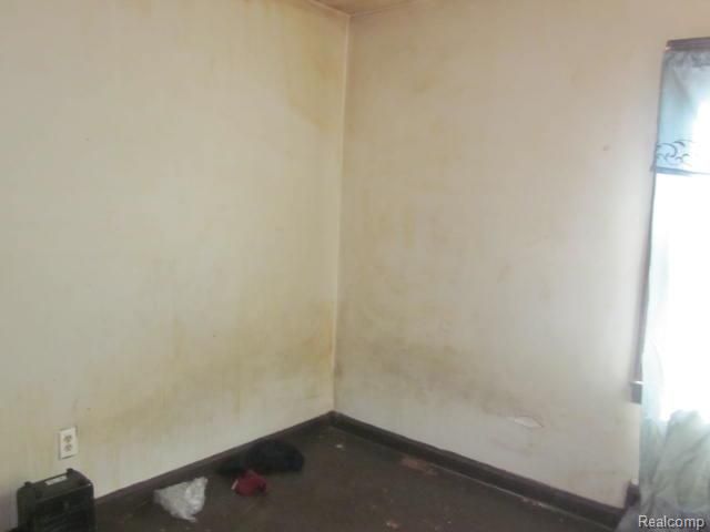 19400 Hickory Street, Detroit, MI 48205