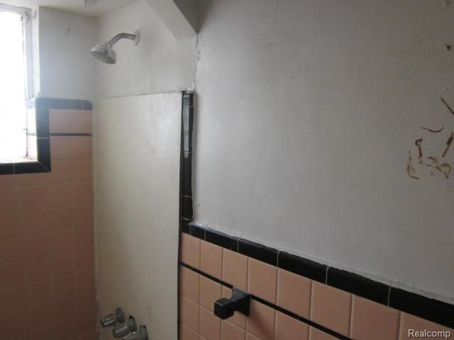 19400 Hickory Street, Detroit, MI 48205