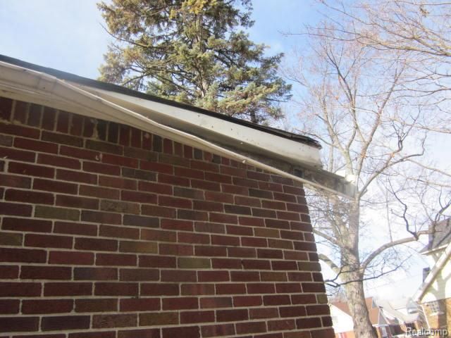 19400 Hickory Street, Detroit, MI 48205