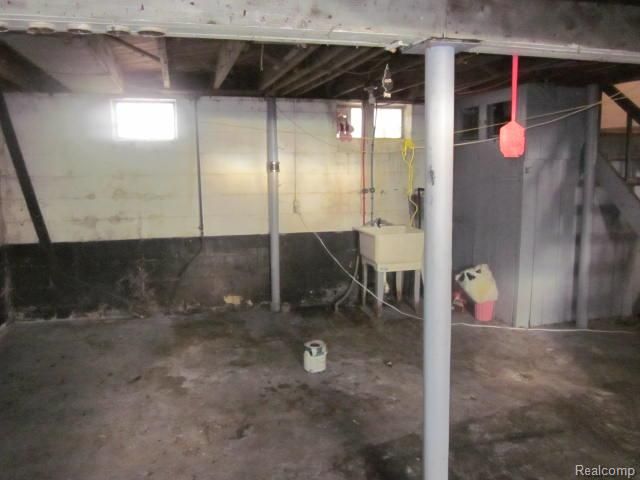 19400 Hickory Street, Detroit, MI 48205