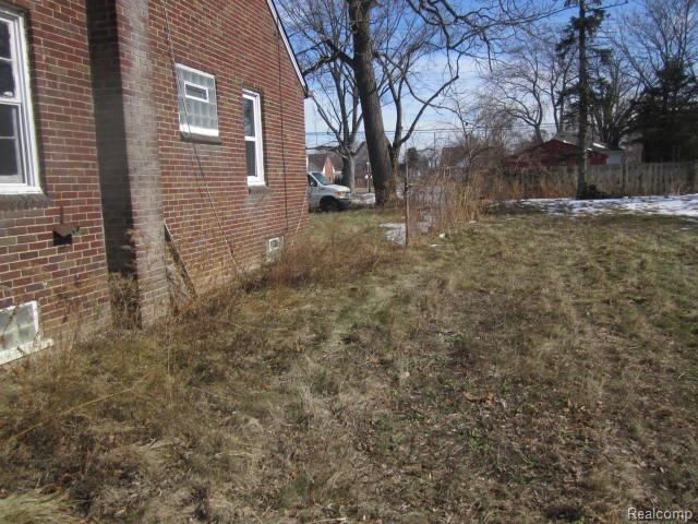 19400 Hickory Street, Detroit, MI 48205