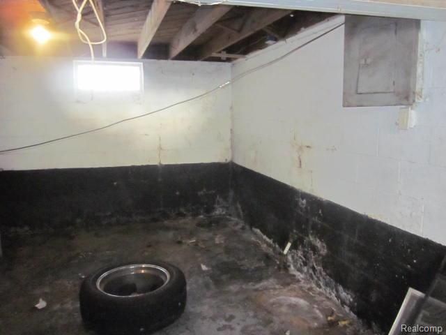 19400 Hickory Street, Detroit, MI 48205