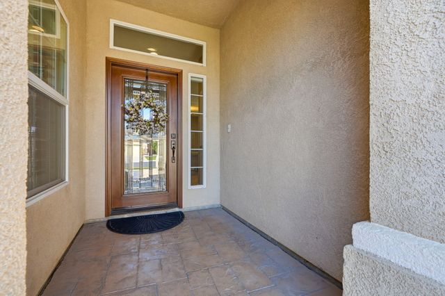 1945 W Picadilly Lane, Hanford, CA 93230
