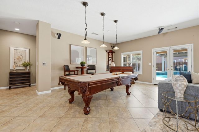 1945 W Picadilly Lane, Hanford, CA 93230