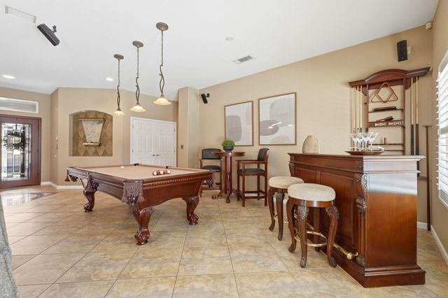 1945 W Picadilly Lane, Hanford, CA 93230