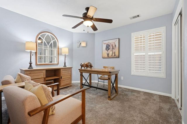 1945 W Picadilly Lane, Hanford, CA 93230