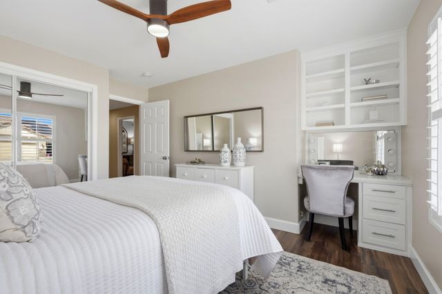 1945 W Picadilly Lane, Hanford, CA 93230