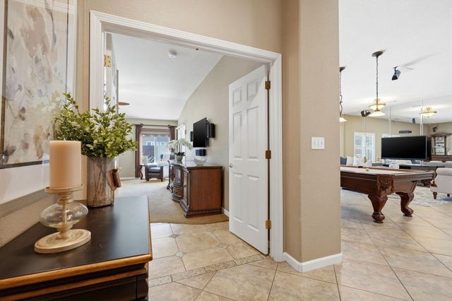 1945 W Picadilly Lane, Hanford, CA 93230