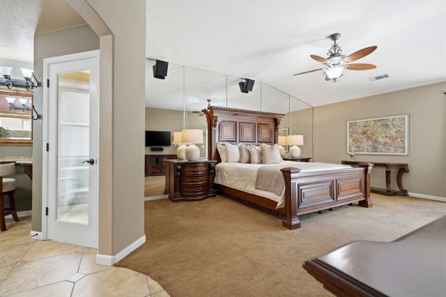 1945 W Picadilly Lane, Hanford, CA 93230