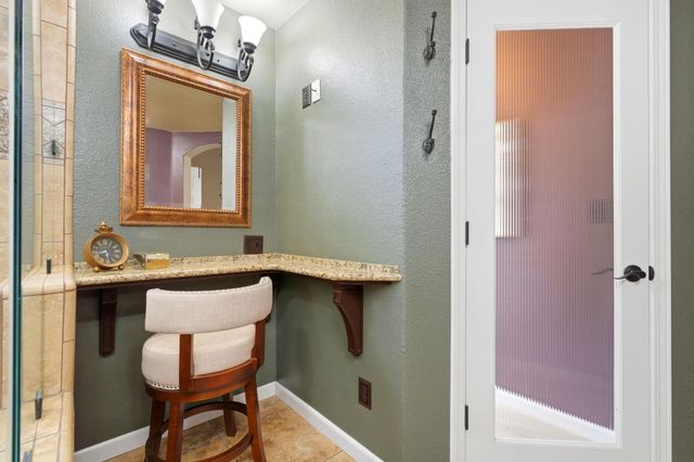 1945 W Picadilly Lane, Hanford, CA 93230
