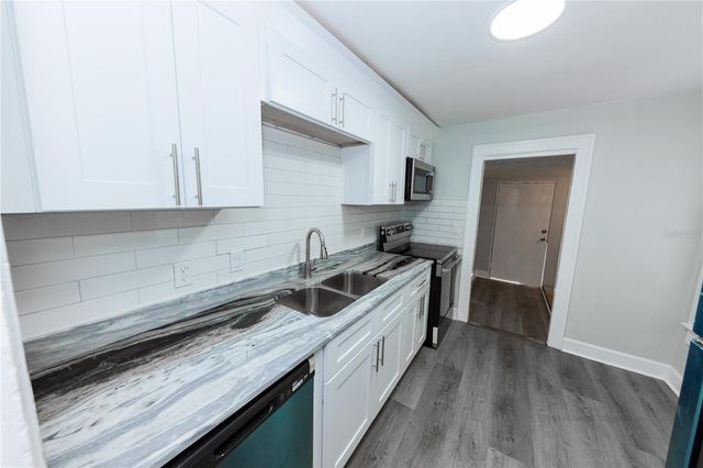 2240 10TH STREET S, St Petersburg, FL 33705