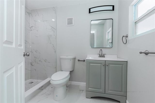 2240 10TH STREET S, St Petersburg, FL 33705