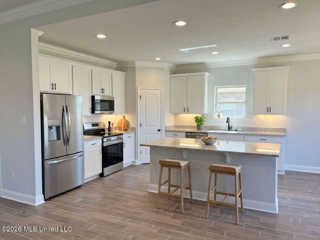 12141 Walker Road, Ocean Springs, MS 39564