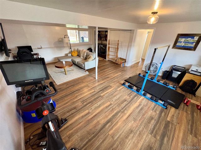 6885 W 69th Place, Arvada, CO 80003